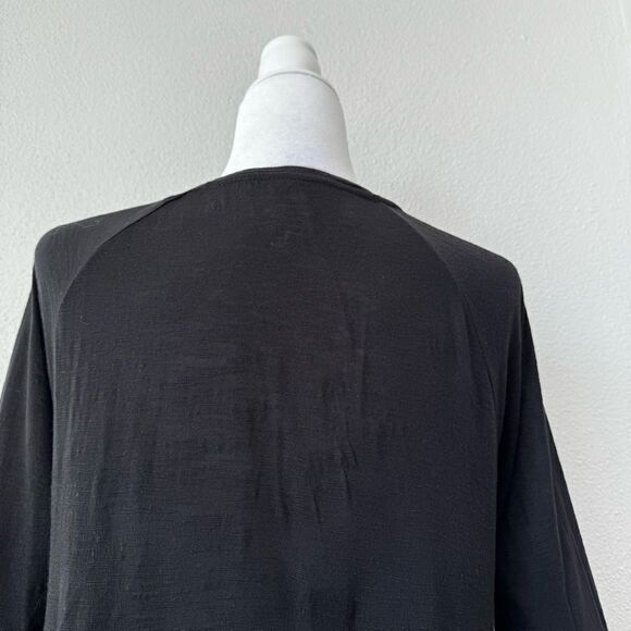 Chico’s Black Tunic Wearble Art Velour Embroidered Long Sleeve - Picture 10 of 13